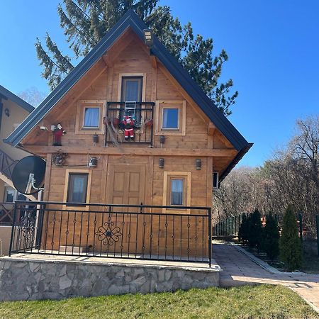 Apartmani Joka I Drvene Kucice ヴルドニーク エクステリア 写真