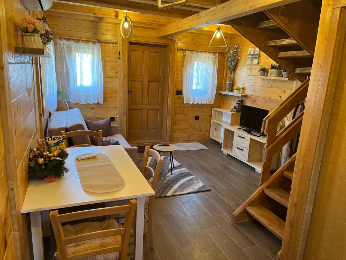 Apartmani Joka I Drvene Kucice ヴルドニーク エクステリア 写真