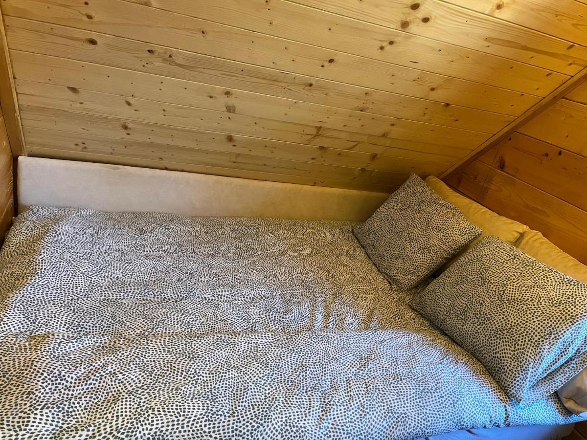 Apartmani Joka I Drvene Kucice ヴルドニーク エクステリア 写真