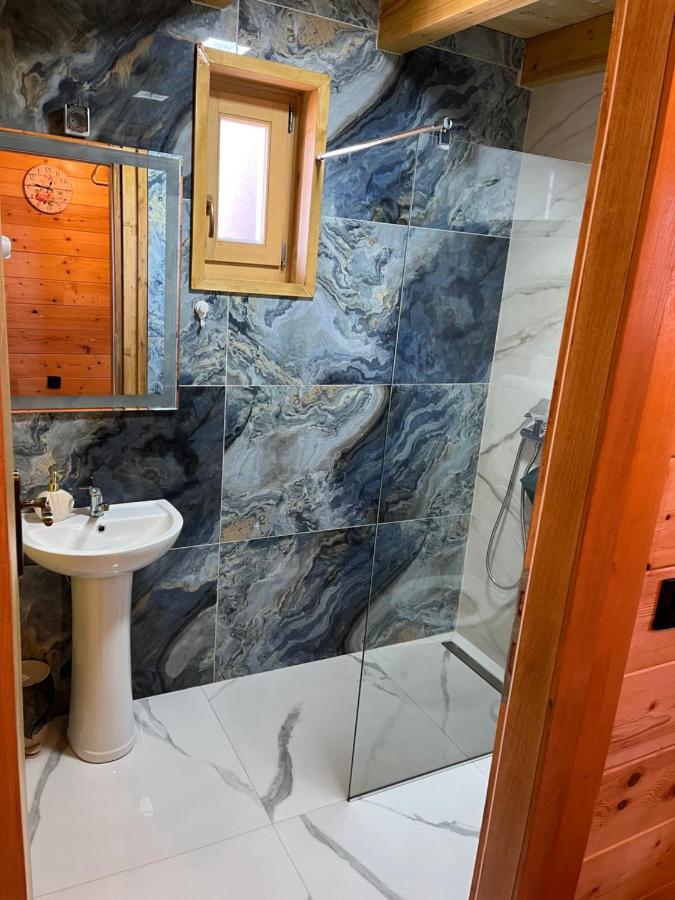 Apartmani Joka I Drvene Kucice ヴルドニーク エクステリア 写真